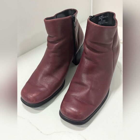 White Mountain ankle Boots VTG Burgundy wine red Leather Chelsea Fairchild  sz 7 - Picture 9 of 13